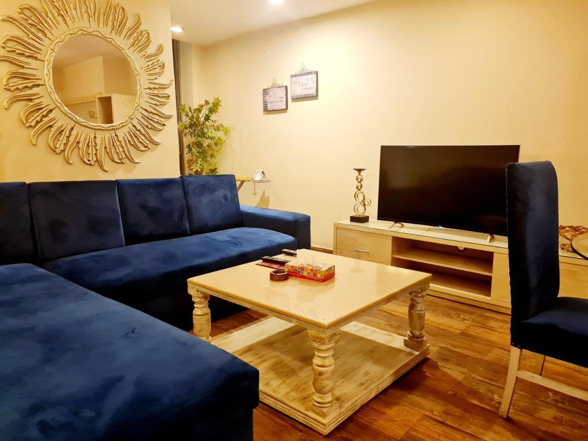 Apartamento Royal Residencia Centaurus Islamabad Exterior foto