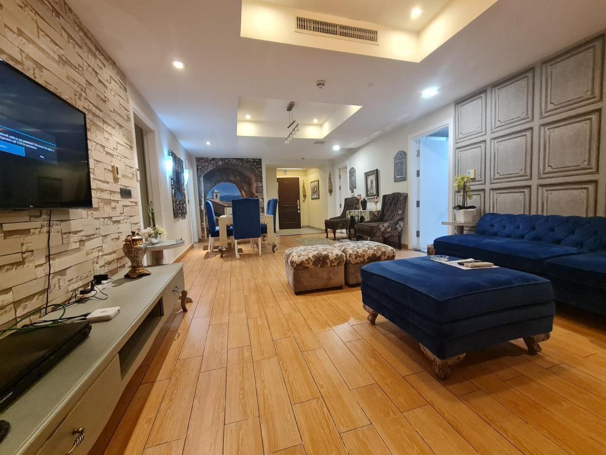 Apartamento Royal Residencia Centaurus Islamabad Exterior foto