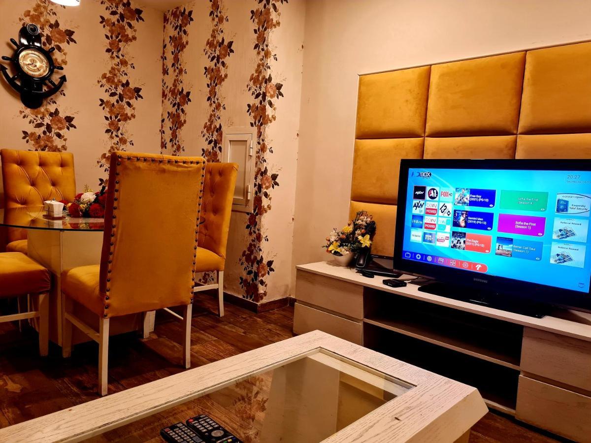 Apartamento Royal Residencia Centaurus Islamabad Exterior foto