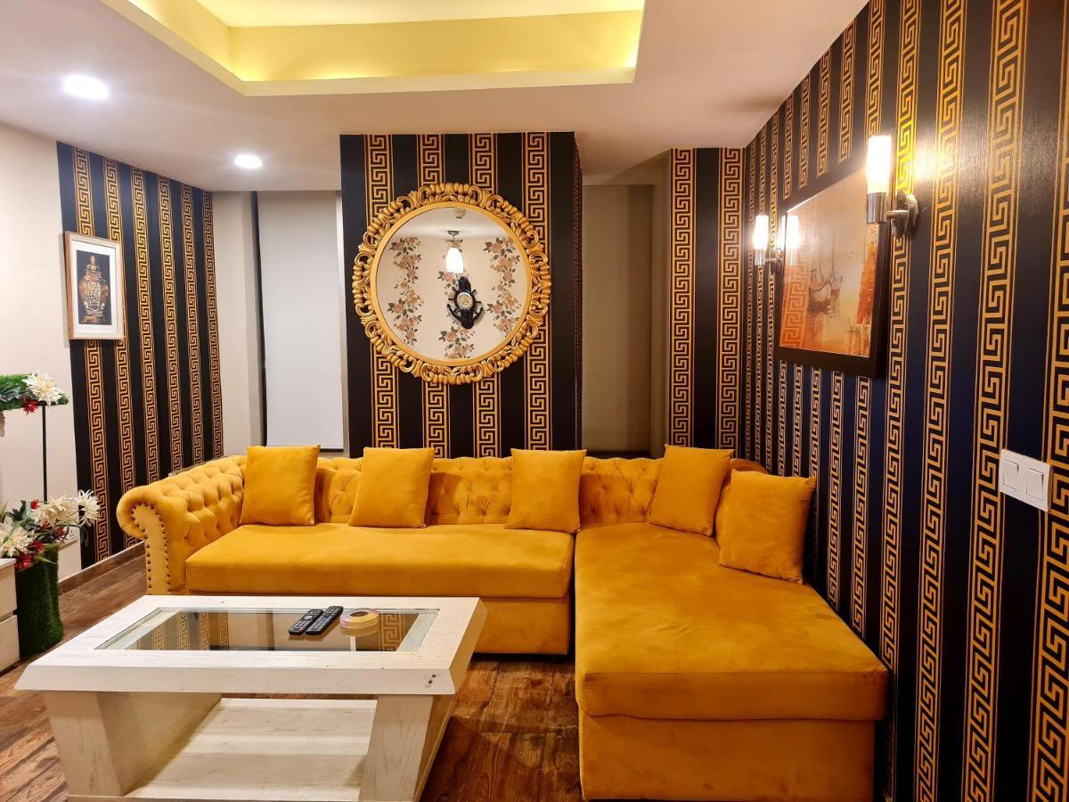 Apartamento Royal Residencia Centaurus Islamabad Exterior foto
