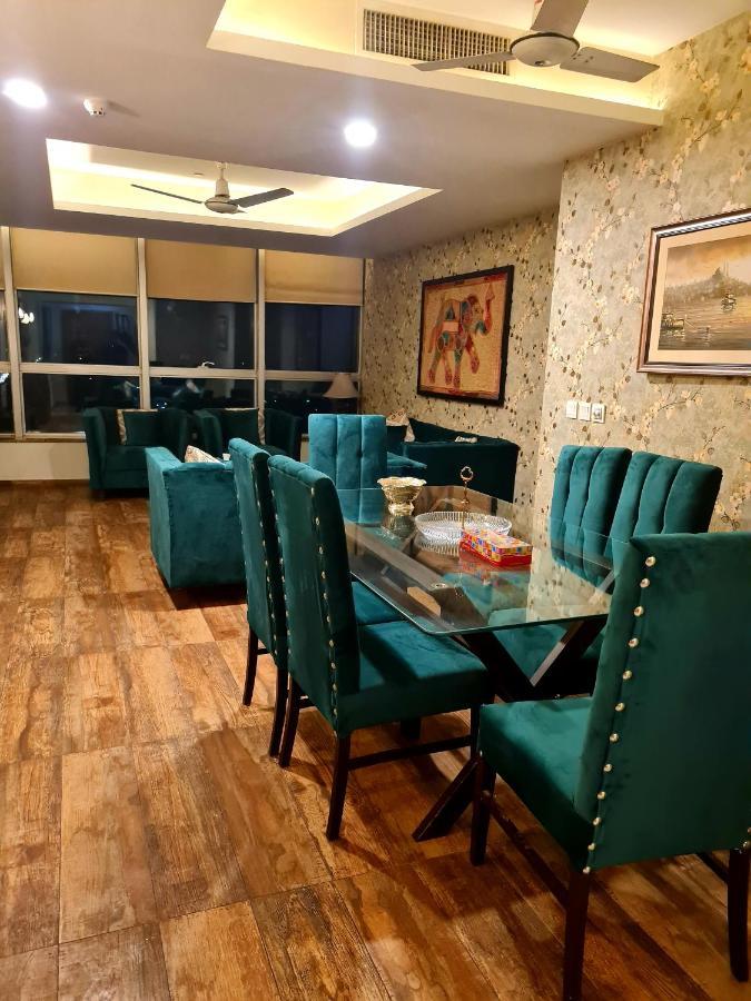 Apartamento Royal Residencia Centaurus Islamabad Exterior foto