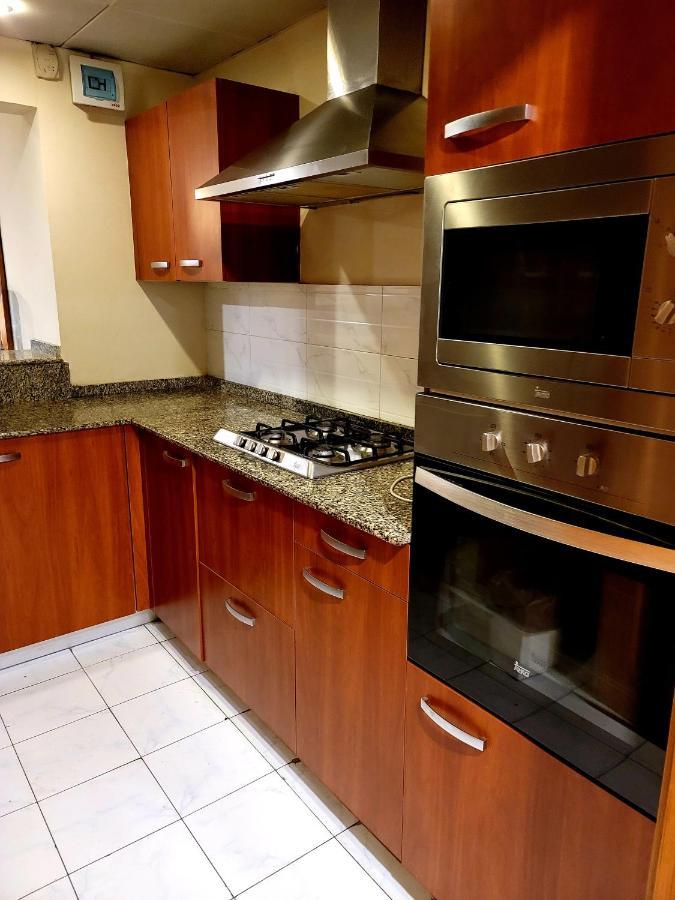Apartamento Royal Residencia Centaurus Islamabad Exterior foto