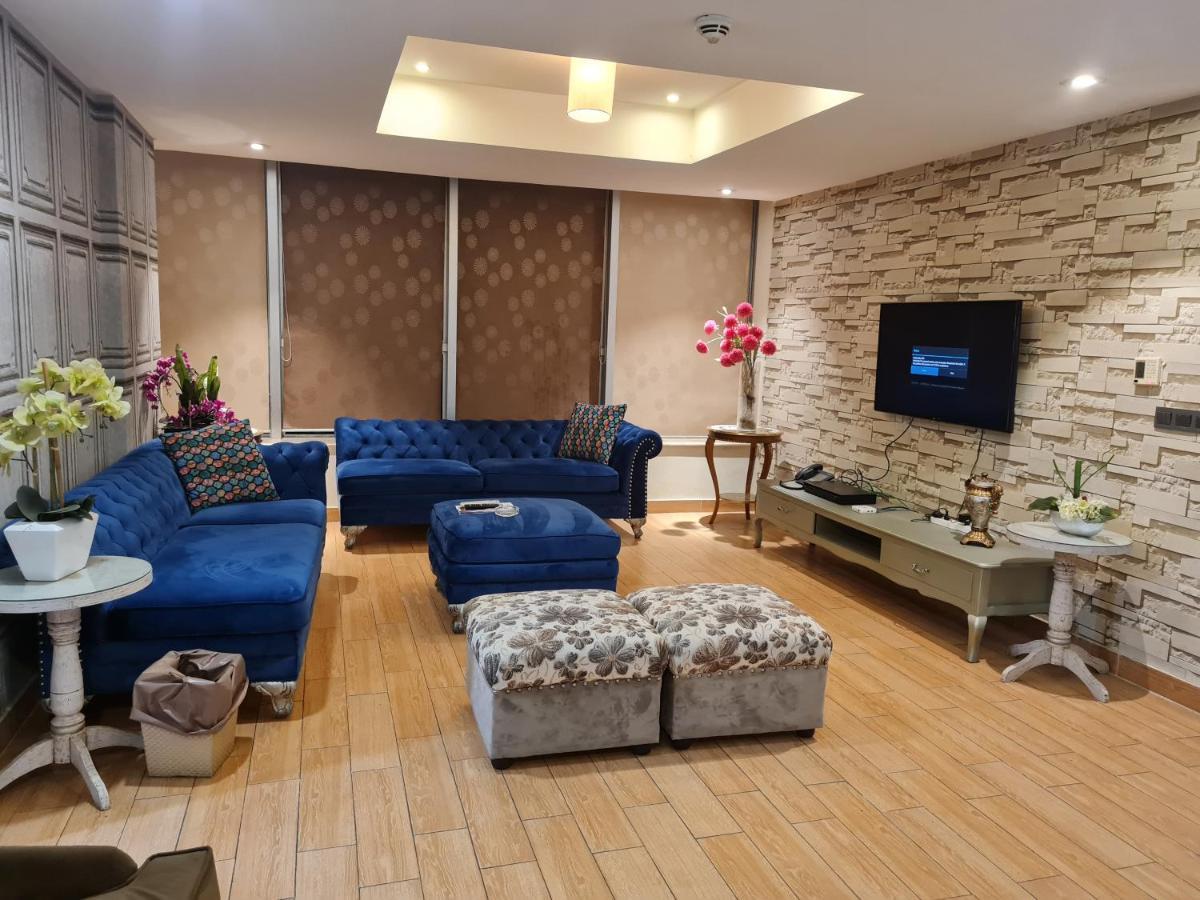 Apartamento Royal Residencia Centaurus Islamabad Exterior foto